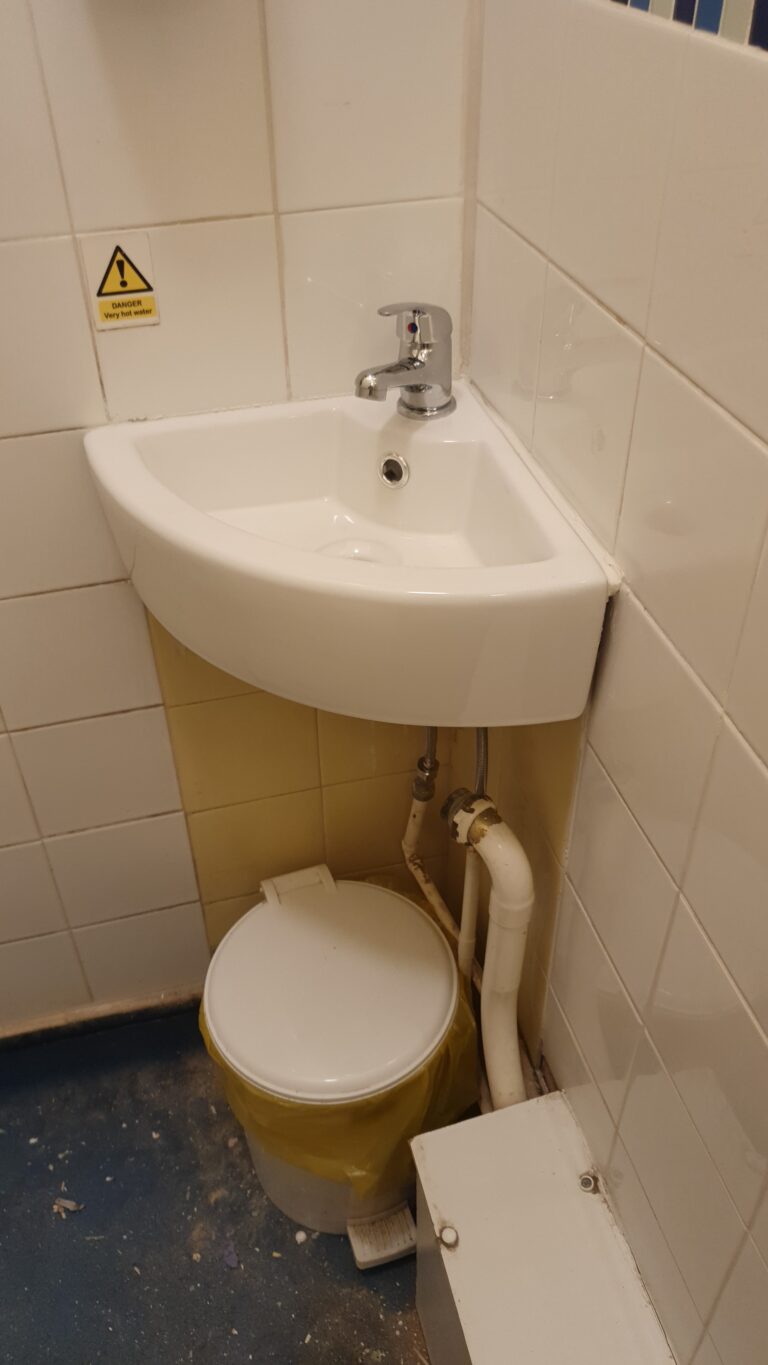 New corner sink. (I did connect the waste pipe after the pic)